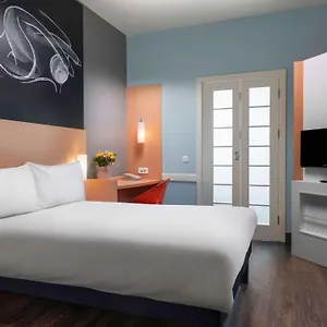 3* فندق Ibis Airport